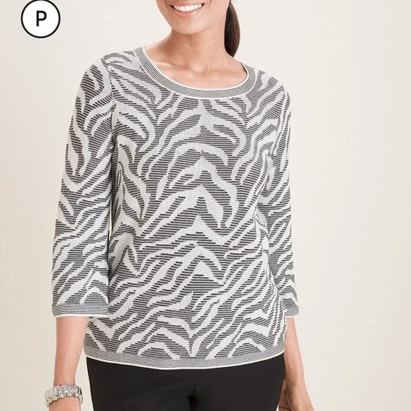 Chico’s Petite Zebra-Print Zip-Back Jacquard Sweater Black & White Super Soft! - Picture 7 of 7
